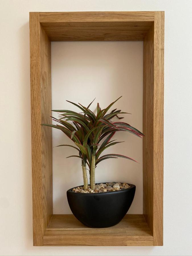 Lovely And Modern Studio Apartment. Borehamwood Esterno foto